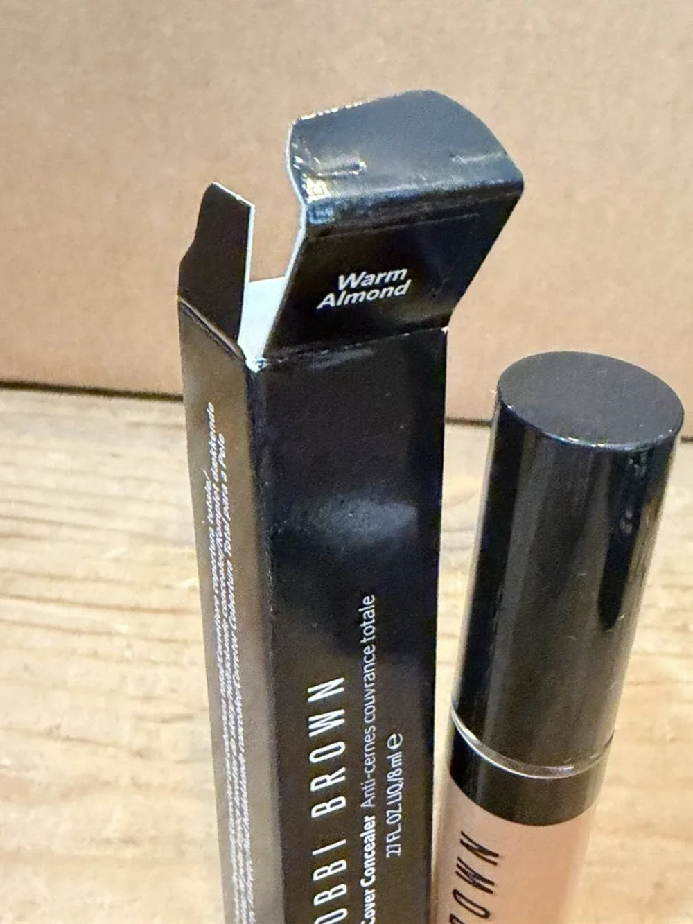 Bobbi Brown Skin Full Cover Concealer Full Size In Warm Almond New W/ Box
